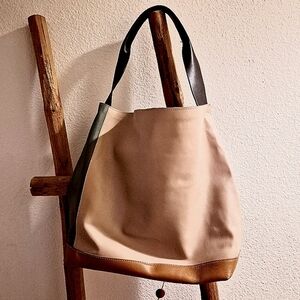 Vittoria Napoli Leather Tote Bag